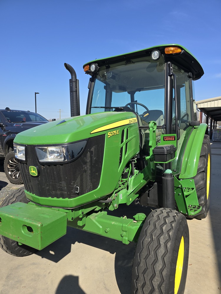 John Deere 5075e - U0102 