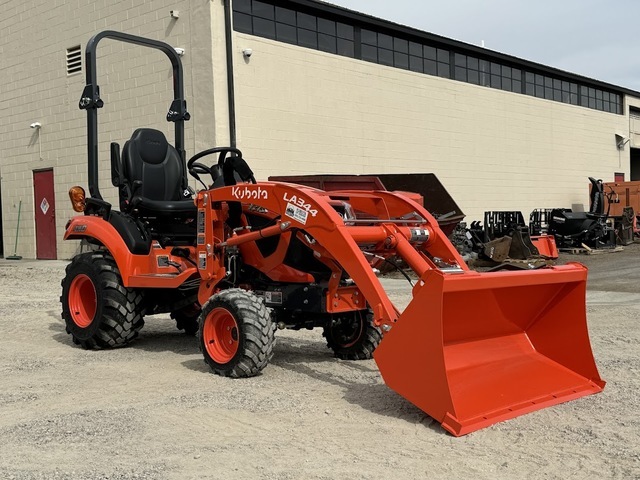 2023 KUBOTA BX2380R14V-1 - K8382