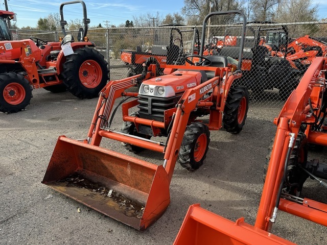 1999 KUBOTA B7300HSD - U3113