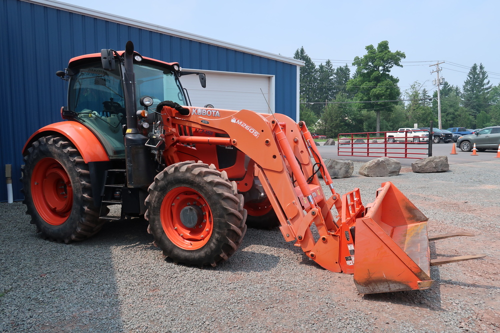 2017 Kubota M7151 87336 Marshall Machinery