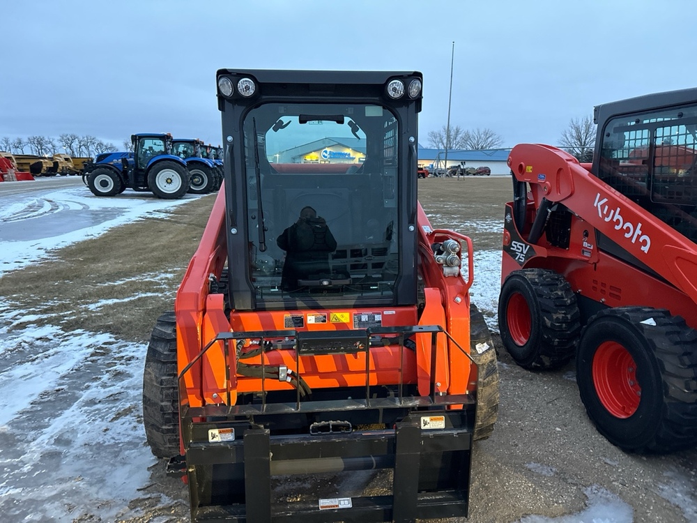 2023 KUBOTA SSV75PHRC - 007091