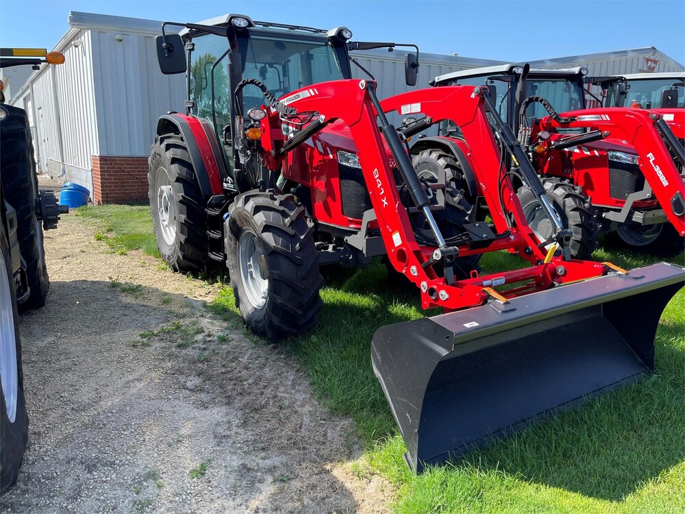 MASSEY FERGUSON 5711D - 016674 | St. Joseph Equipment