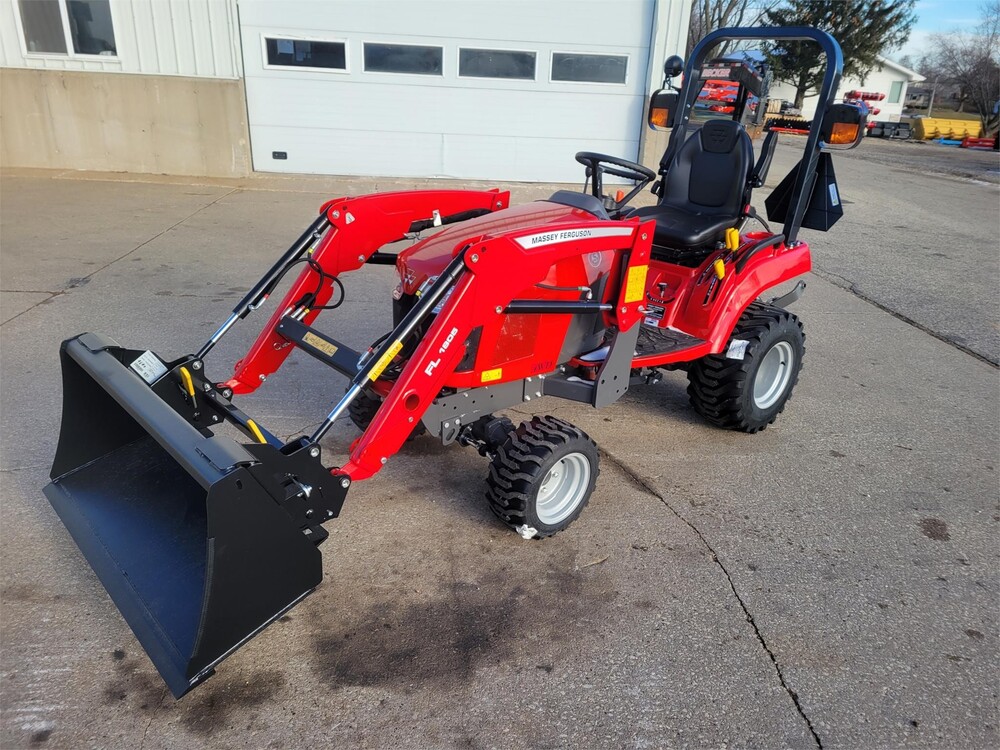 MASSEY FERGUSON GC1725M - 018976 | St. Joseph Equipment