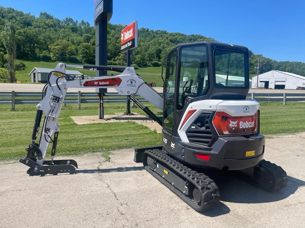 BOBCAT E35 - 018665