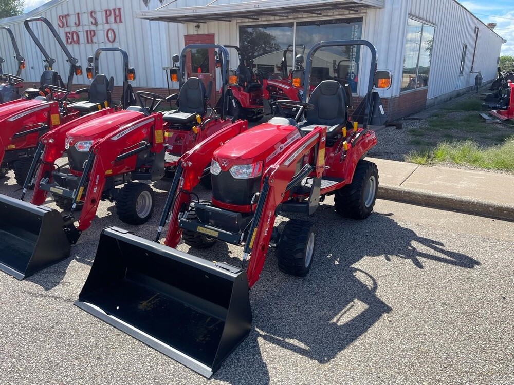 MASSEY FERGUSON GC1725M - 019798 | St. Joseph Equipment