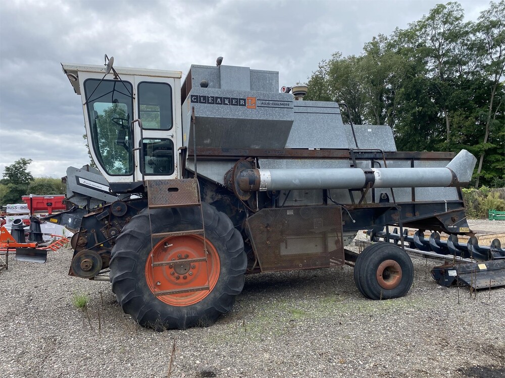 GLEANER L 150099526037 Williams Farm Machinery