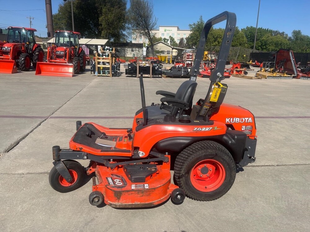 KUBOTA ZG227 B009353 WCTractor