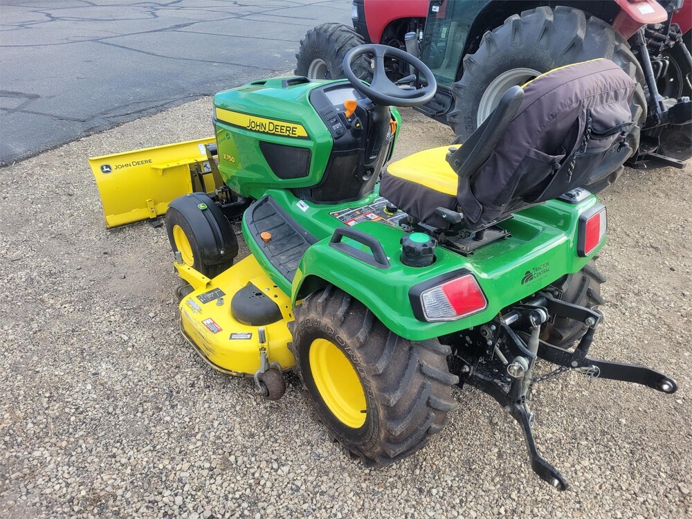 JOHN DEERE X750 024825 St. Joseph Equipment