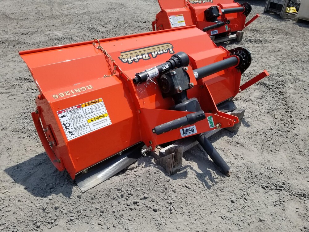 2022 LAND PRIDE RGR1266 Zimmer Tractor
