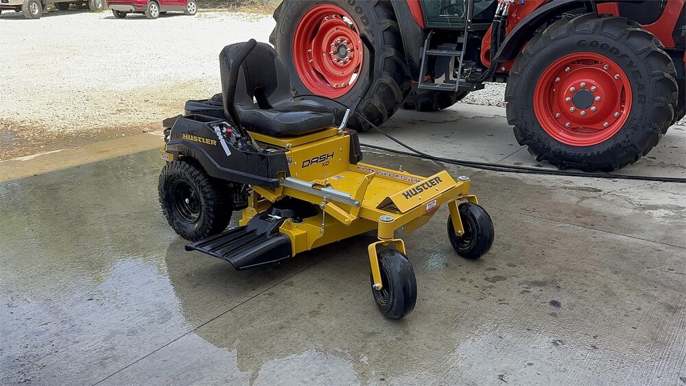 HUSTLER DASH XD 34 61672 GermanBliss Equipment Inc.