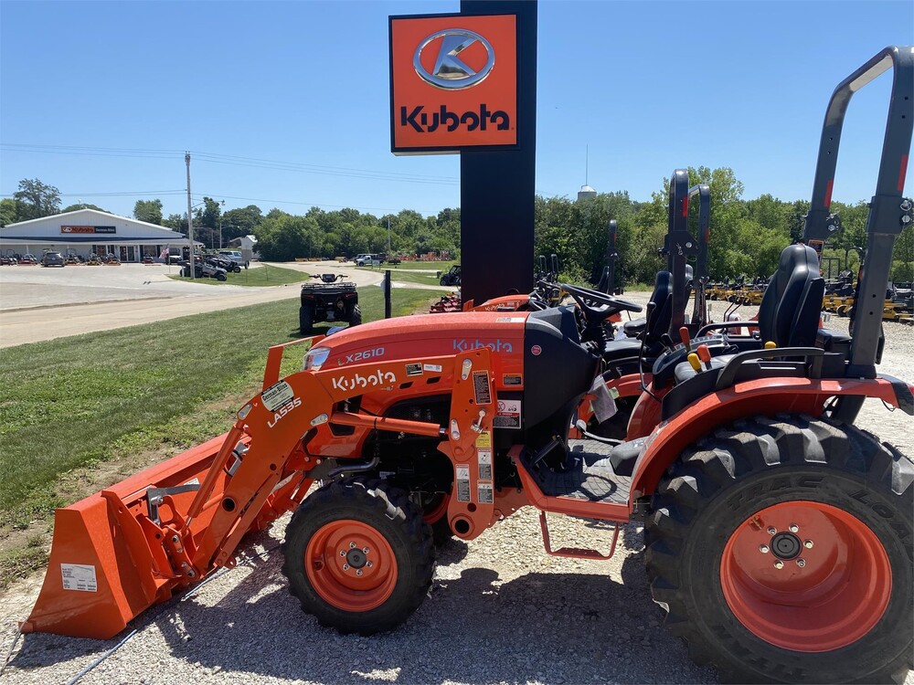 KUBOTA LX2610HSD - 61094 | German-Bliss Equipment Inc.