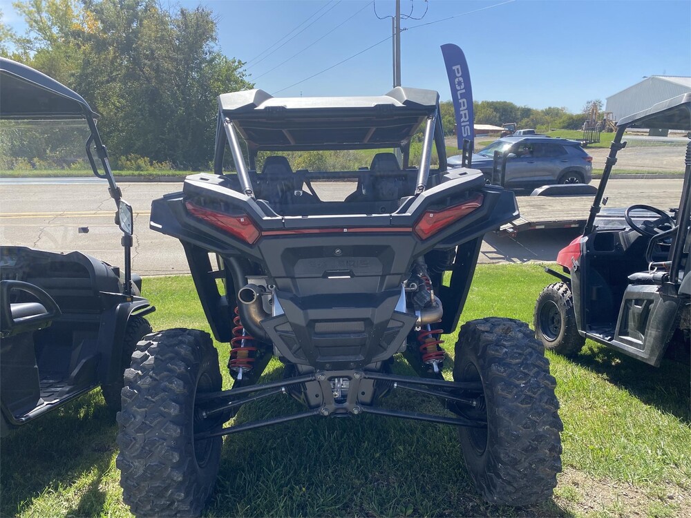 POLARIS RZR XP 1000 62796 GermanBliss Equipment Inc.