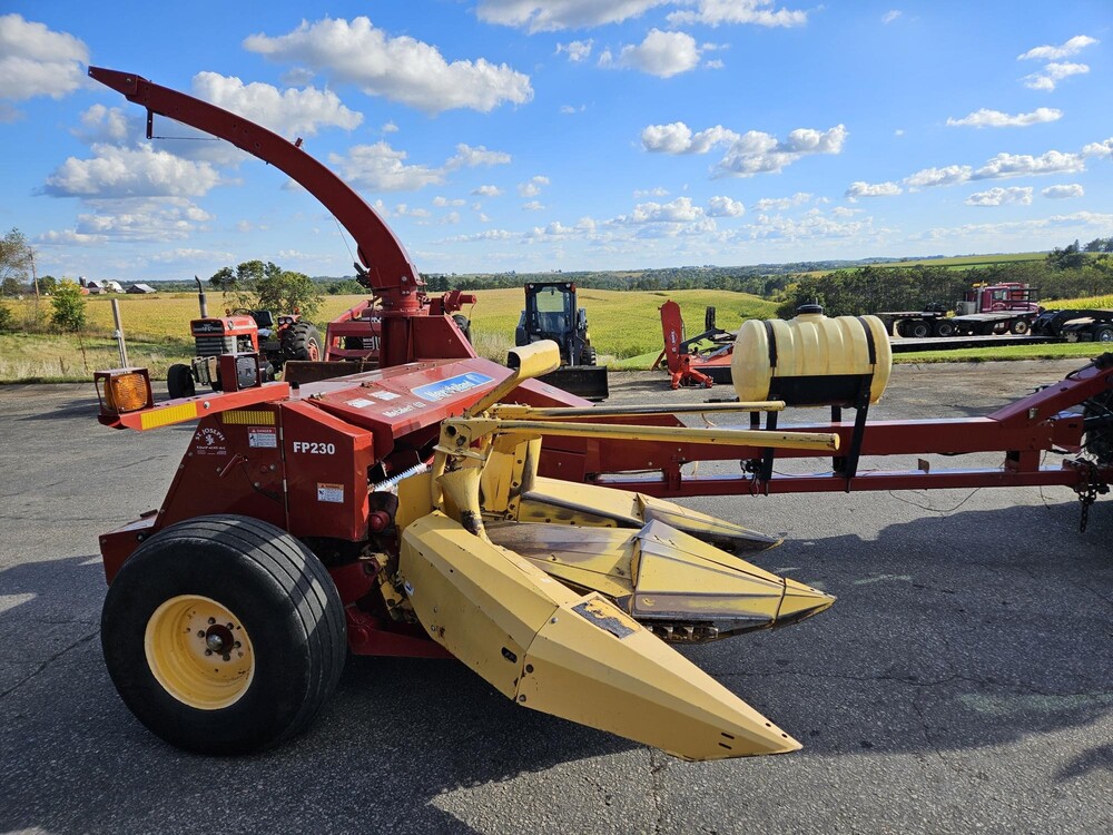 NEW HOLLAND FP230 - 026061