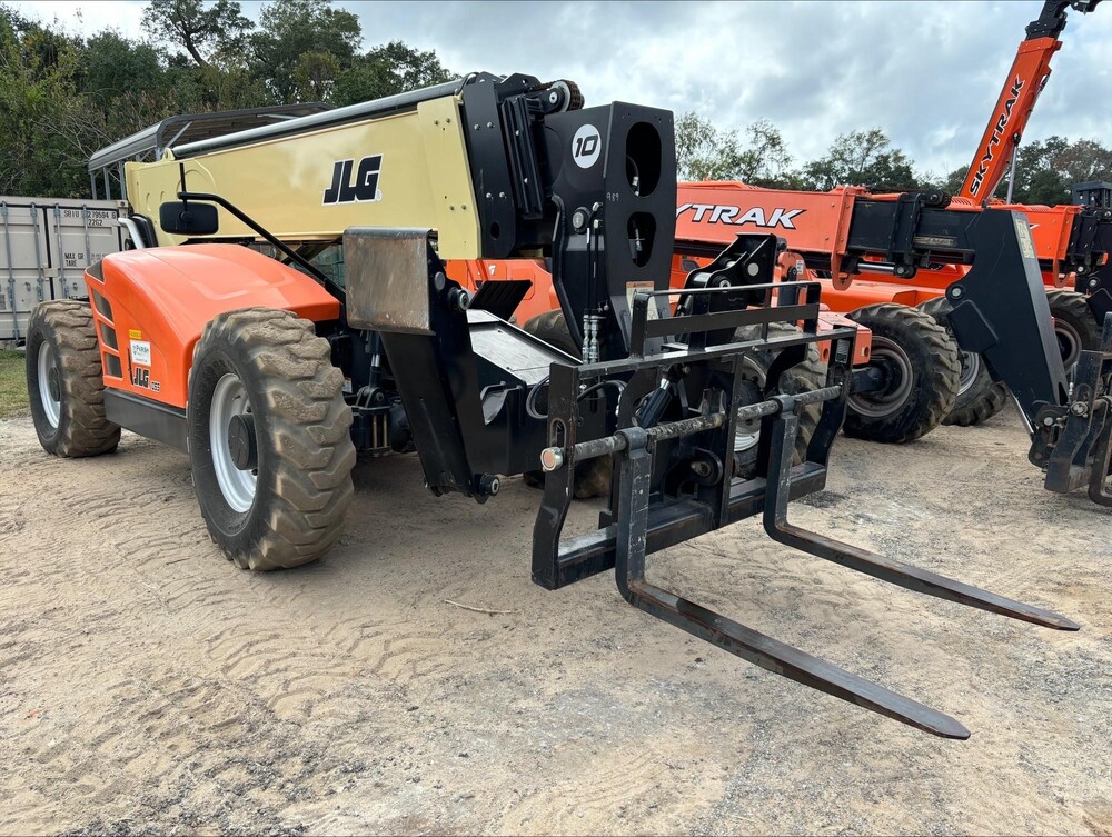 JLG 1055 - 0101FA000824