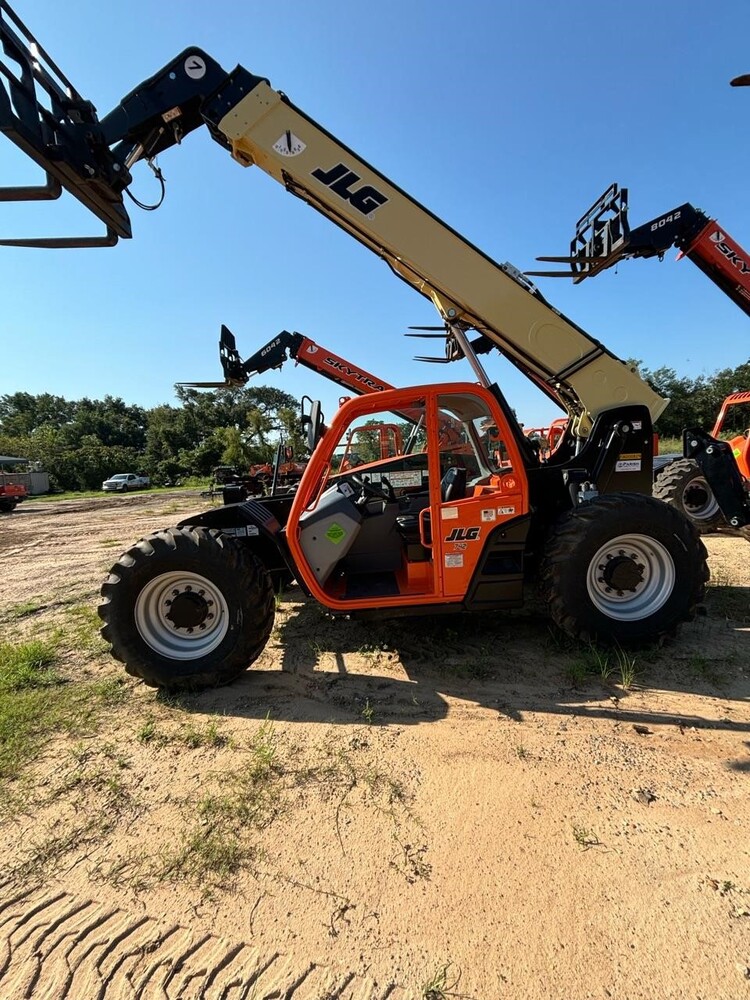 JLG 742 - 0101FA000829